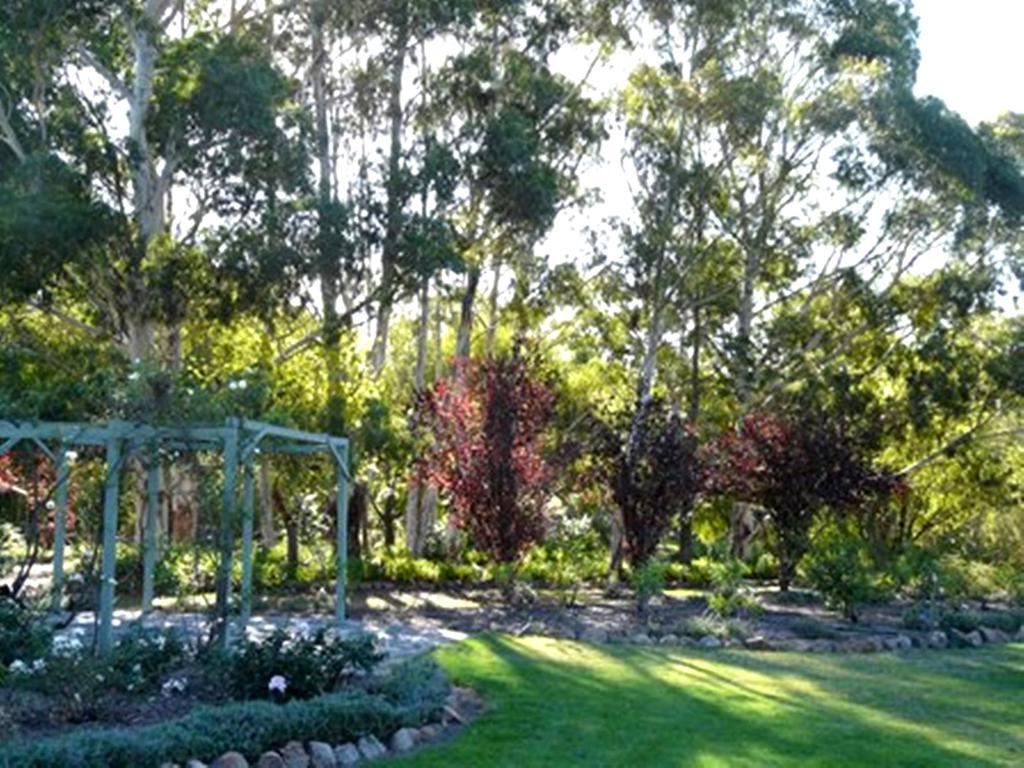 Granite Gardens Cottages&Lake Retreat Stanthorpe Exterior foto