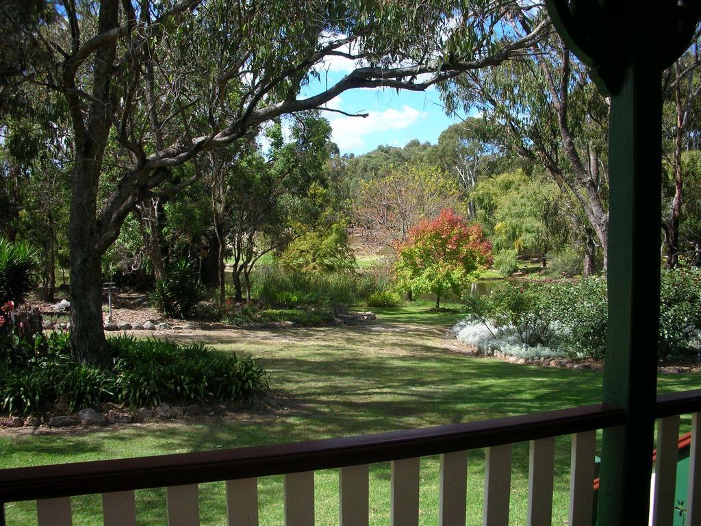 Granite Gardens Cottages&Lake Retreat Stanthorpe Exterior foto